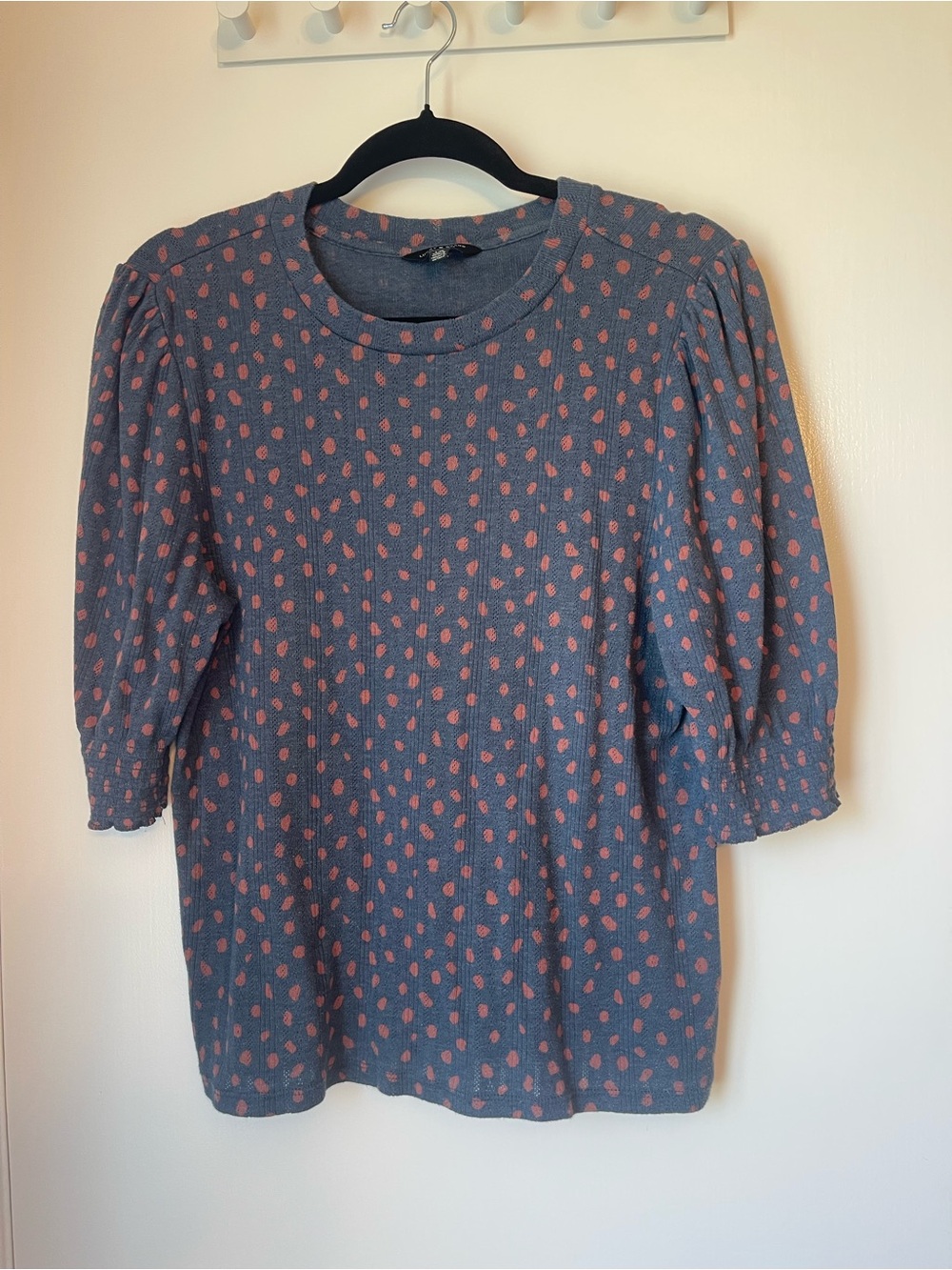 Lucky Brand Blue Top with Pink Dot Print and Puff Sleeves Size L
